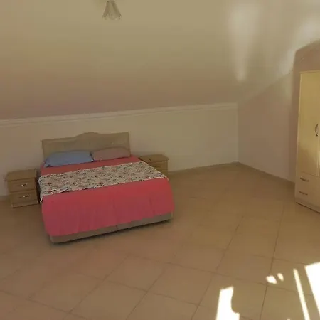 Ali Villa